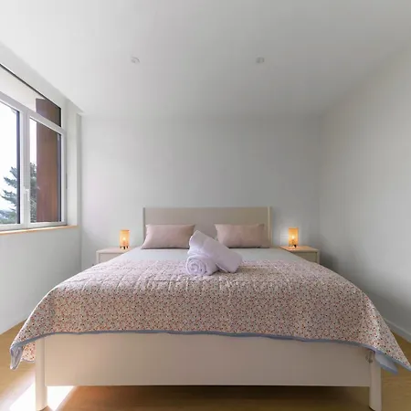 La Maison Des Fleurs - Superbe Maison Sur Les Hauteurs De Villa